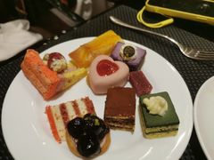 -圣丰索菲特·2 On 988 Café 自助餐厅