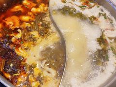 -德林酸菜鱼火锅(南丹店)