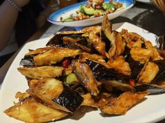 风味茄子-华盛园卷子王农家菜水库鱼