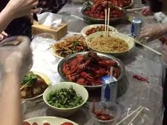 -巴厘龙虾·榜首油焖大虾(音乐学院·沿江酒馆店)