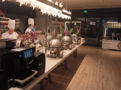 -鲜艳西餐厅(衡山路十二号华邑店)