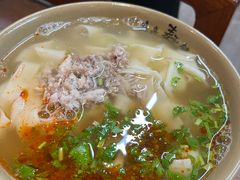猪肘汤面-亮亮面馆(经六路店)