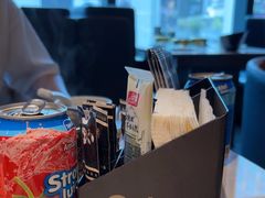 -雍容荟帝王蟹活龙虾展台自助(IFS黑金店)