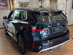 -上海宝信宝马4S店