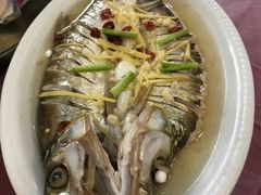 清蒸白鱼-小陆莲花蟹园农家乐(莲花岛店)