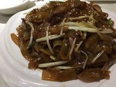 干炒牛河-尚一汤 广东炖汤(金桥国际店)