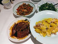 -围龙屋客家食府(福田店)