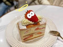 草莓拿破仑酥-KNOTKNOT珞珞·日式甜品(K11店)