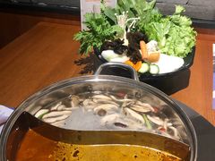 -呷哺呷哺 黄金牧场 (欢乐谷店)