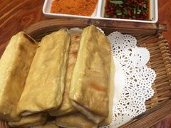 石屏烤豆腐-老滇山寨•云南特色菜•地方菜•民族风情歌舞表演(经开区店)