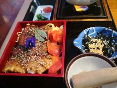 自制活鳗鱼盖浇饭-鳗鱼家·深夜食堂(军博店)