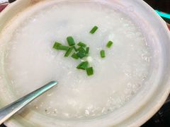 生滚鱼片粥-玉兰苑一等茶餐厅