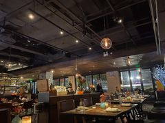 大堂-Carbon莫卡哆·意大利复古集市餐厅(杭州大厦店)