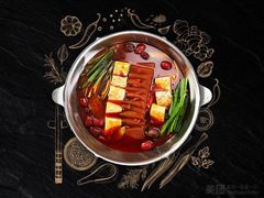 -湊湊火锅·茶憩(新中关购物中心店)