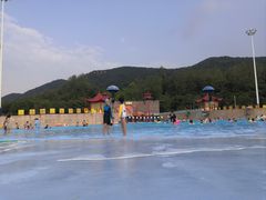 -汤山欢乐水世界