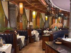 -八府香鸭·啫啫煲(华山路店)