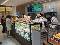 -CARINO BAKERY&CAFE(人广来福士店)