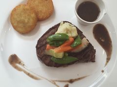 诺富特和平宾馆卡本妮法餐厅-卡本妮法餐厅·北京和平宾馆