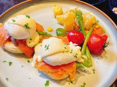 烟熏三文鱼水波蛋-blue frog蓝蛙(长泰广场店)