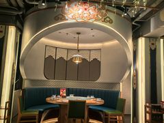 -娜仁图雅蒙古美食村(33小镇店)