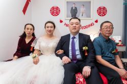 -欣薇婚纱(新源乐汇城店)