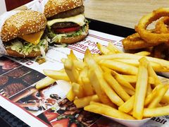-The Habit Burger Grill 哈比特汉堡(爱琴海店)