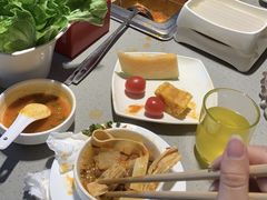 -海底捞火锅(杭州滨江九宜城店)