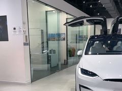 -TESLA 特斯拉(北京颐堤港体验店)