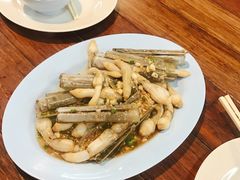 -拉威海鲜市场
