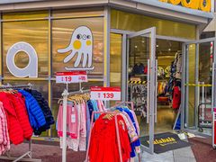 -王府井奥莱临潼小镇(临潼店)