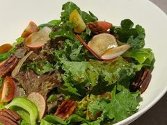 坚果橄榄油果菜沙拉-四季民福烤鸭店(外滩外白渡桥店)