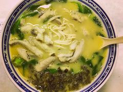 -明呈黄鱼面馆(斜土路店)