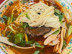 -金杨拉面王小吃面馆·牛三宝面·红烧牛肉粉