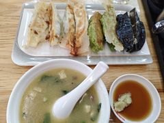 肉三鲜锅贴-众品老方子锅贴甜沫(李村店)