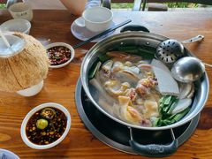 -万兴启丰椰子文化园餐厅