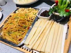 -小船渔村·大连菜(明泽街店)