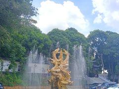 -伊岭岩风景区