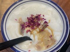 -云阿蛮云南生烫牛肉米线(奉贤路店)