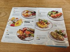 -Common Table · Brunch & Coffee