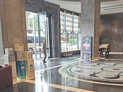 -华海酒店(茂名高铁站店)