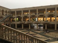 -王府井奥莱临潼小镇(临潼店)