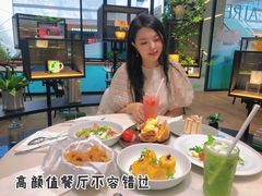 -théATRE茶聚场·餐厅(环球金融中心店)