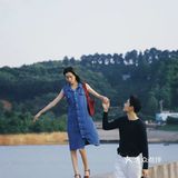 [亲亲]希望我们老了，还可以牵手漫步逛故里[拥抱]
