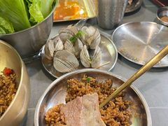 -围炉肉舍•炭烤活鳗•丹东海鲜烤肉(步行街店)