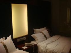 -上海浦东假日酒店