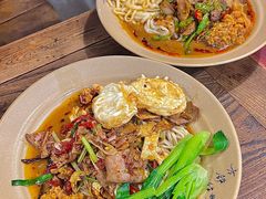 -方铲铲·成都板凳面(滨江银泰店)