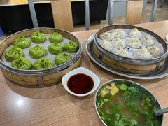 -清真老铁家灌汤包