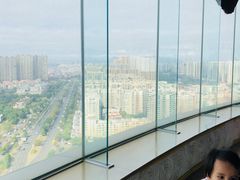 -荣誉国际酒店-云顶旋转餐厅