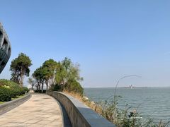 -上海滴水湖皇冠假日酒店