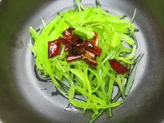 -云海肴·汽锅鸡·云南代表菜(天山百盛优客店)